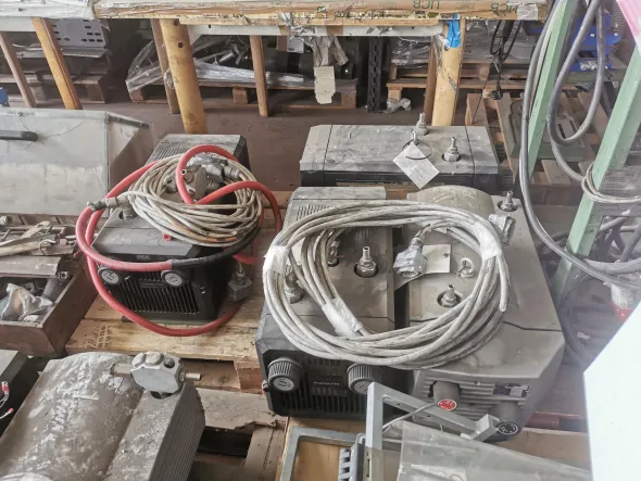 STOCK 30 POMPE VUOTO RIETSCHLE E BECKER VARIE POTENZE