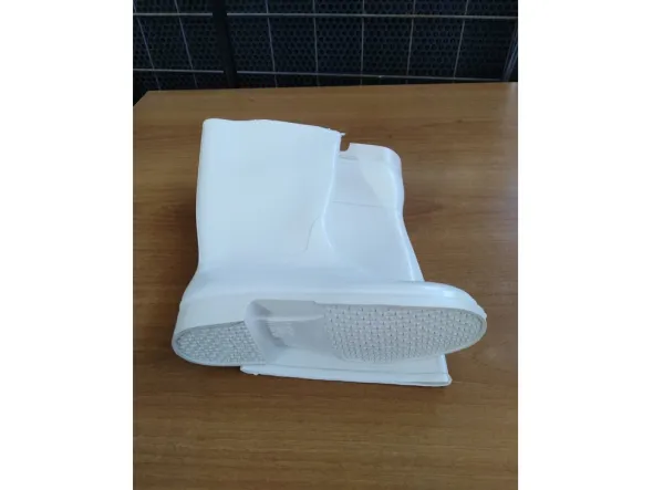 Stock prodotti e attrezzature per la pulizia