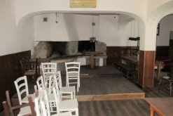#8774 Struttura arredata con ristorante e camere