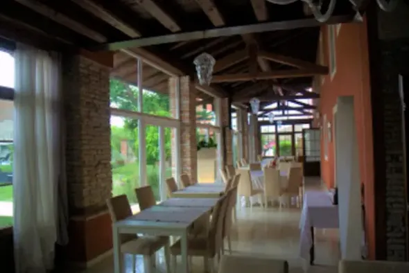 #14761 Struttura ricettiva con ristorante e piscina
