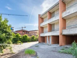 #21266 Struttura ricettiva da riqualificare