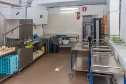 #18572 Struttura ricettiva per eventi con piscina