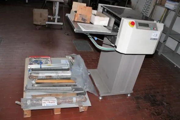 23#3985 Taglierina automatica CEM