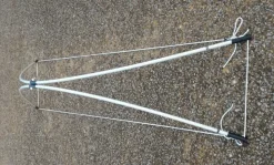 Telaio leggero componibile per teli di copertura