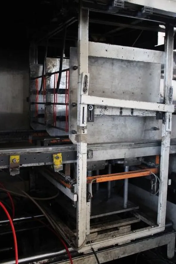 15#4006 Termoformatrice Moretti VPK C 84