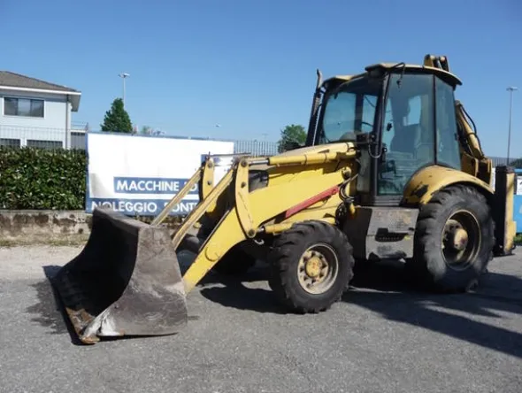 1#3533 Terna Komatsu WB 97 R2