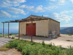 #19821 Terreni agricoli con capannoni e serre