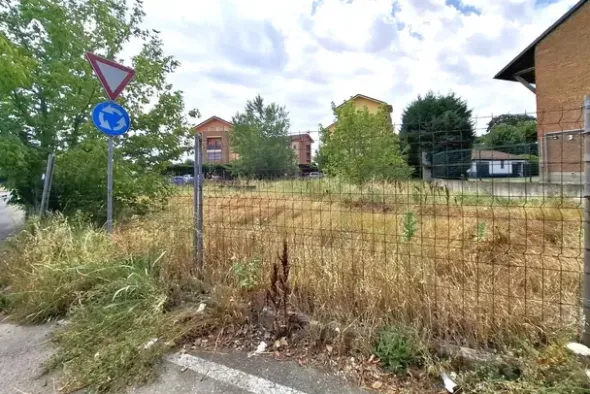 #2639736 Terreno di completamento residenziale