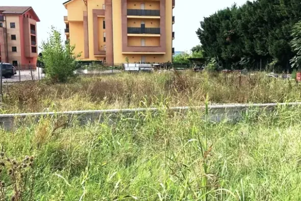 #2639736 Terreno di completamento residenziale