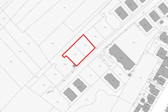 #21386 Terreno edificabile residenziale di 1571 mq