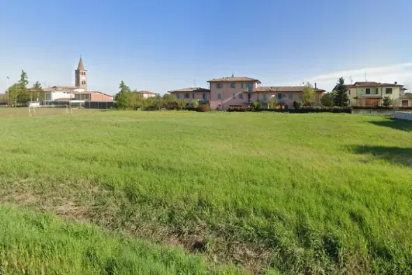 #22650 Terreno parzialmente edificabile di 2248 mq