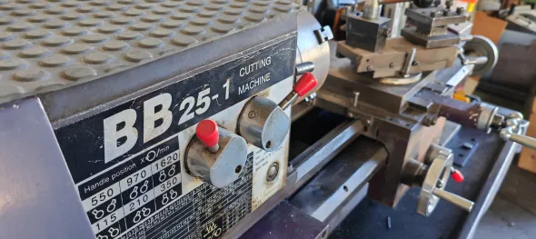 Tornio Bv25-1 ,lavorazione metalli