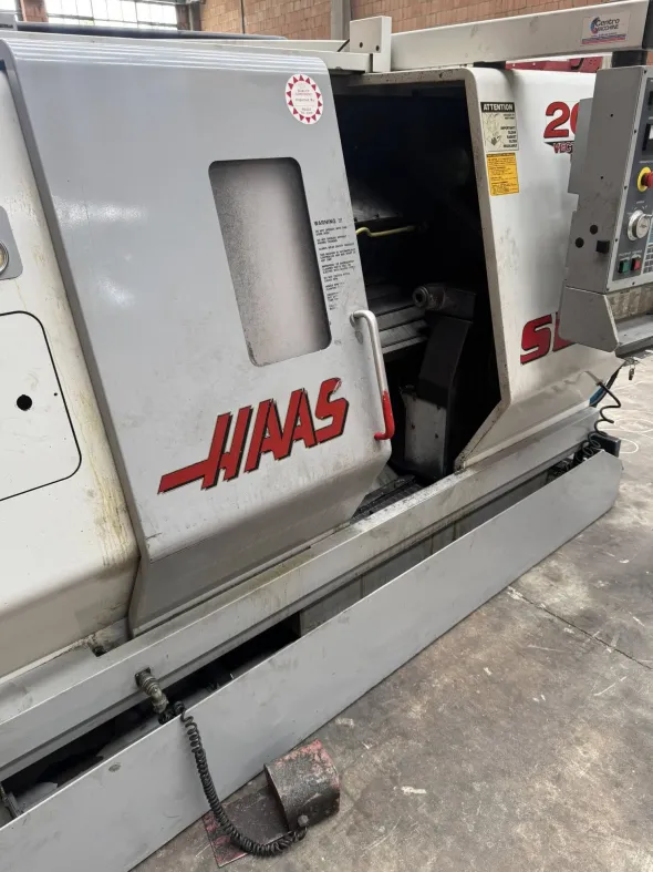 Tornio cnc Haas usato