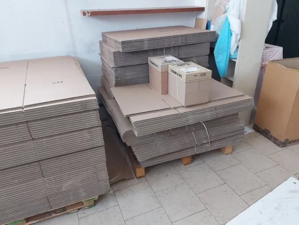 1#7915 Trancia Atom scaffalatura attrezzatura per confezione e arredo d'ufficio