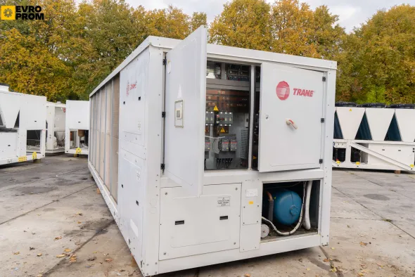 Trane chiller 594/675 kW | pompa di calore | Garanzia