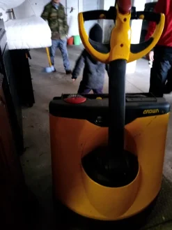 Transpallet elettrico