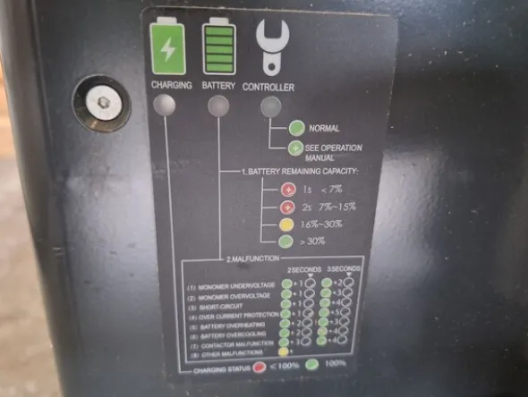3#8242 Transpallet elettrico Baoli e transpallet manuale Baoli
