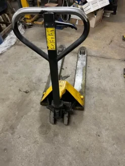 TRANSPALLET LIFTER