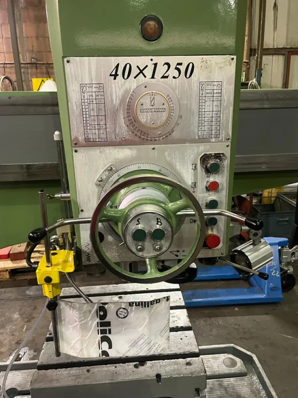 Trapano radiale LTF 1250x40 usato