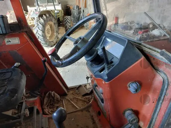 5#8853 Trattore agricolo Fiat