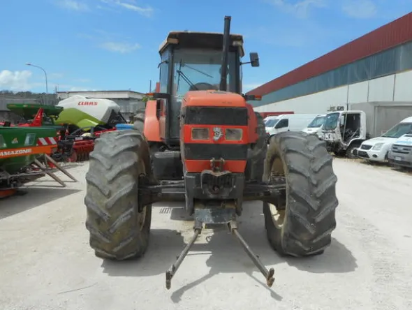 1#3268 Trattore agricoloseminatrice ed erpice