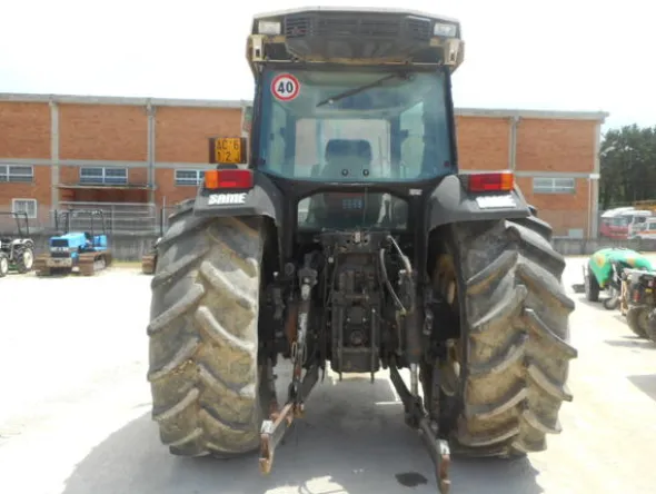 1#3268 Trattore agricoloseminatrice ed erpice