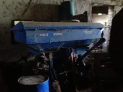 1#3268 Trattore agricoloseminatrice ed erpice