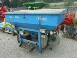 1#3268 Trattore agricoloseminatrice ed erpice