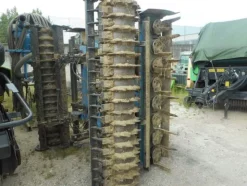 1#3268 Trattore agricoloseminatrice ed erpice