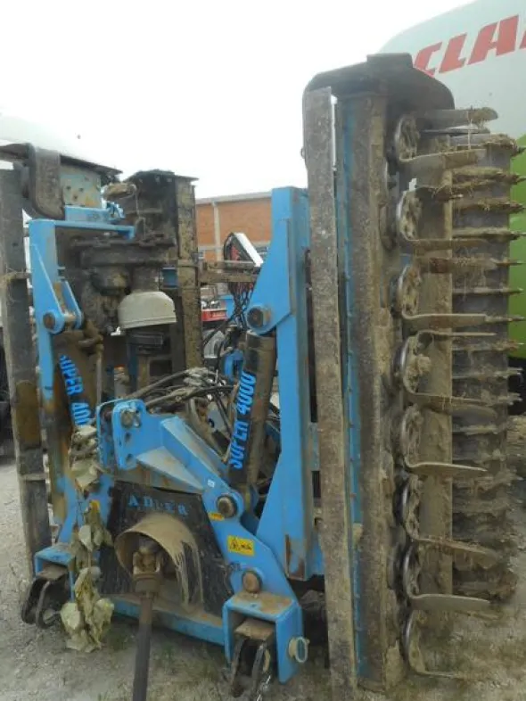 1#3268 Trattore agricoloseminatrice ed erpice
