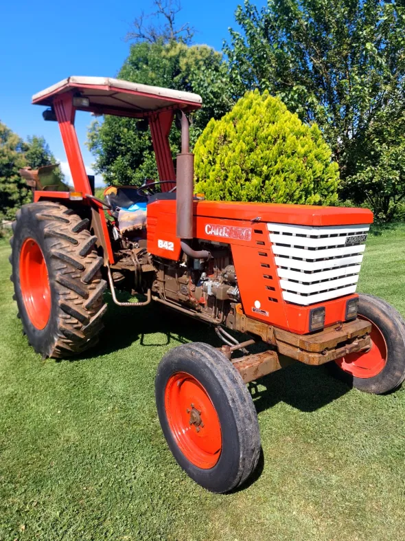 Trattore Carraro 842 con vari accessori