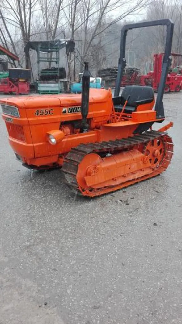 11#3663 Trattore cingolato Fiat 455 C