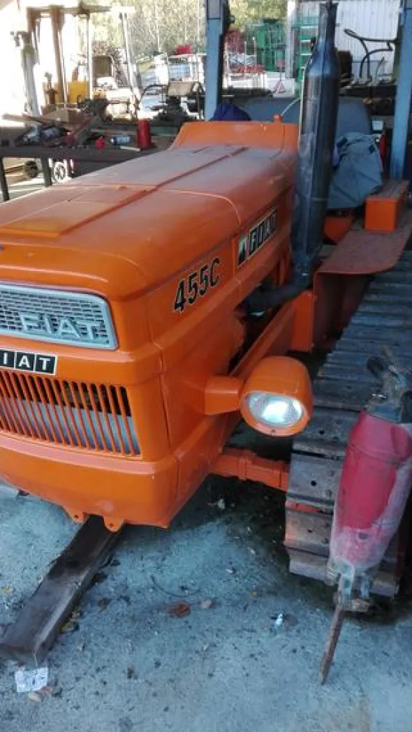 11#3663 Trattore cingolato Fiat 455 C