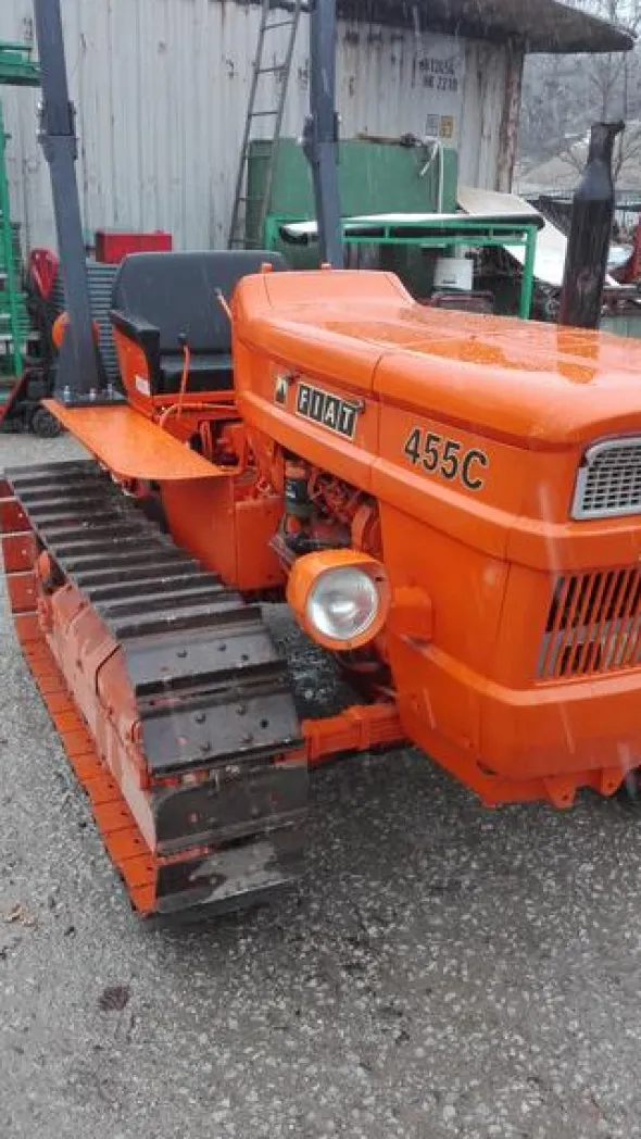11#3663 Trattore cingolato Fiat 455 C