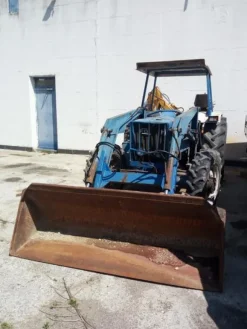 47#2949 Trattore Ford 4600