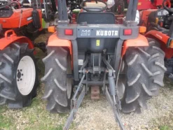 38#7078 Trattore Kubota e aratro Del Morino