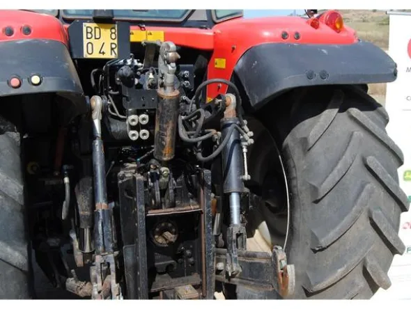 2#3287 Trattore Massey Ferguson 6495
