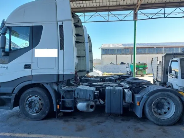 10#7528 Trattore per semirimorchio Iveco