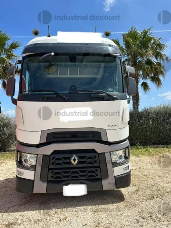 1#9676 Trattore Renault T480