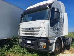 4#8454 Trattore stradale Iveco 450