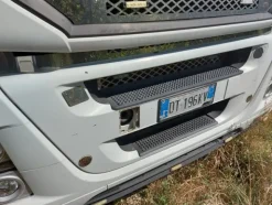 4#8044 Trattore stradale Iveco