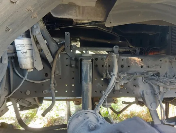 4#8044 Trattore stradale Iveco