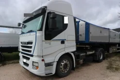 7#7092 Trattore stradale Iveco