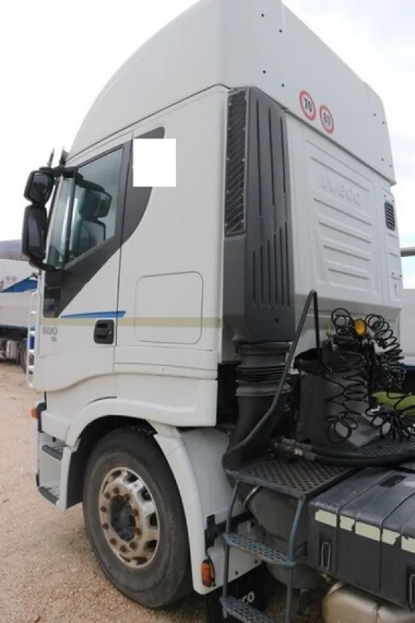 7#7092 Trattore stradale Iveco