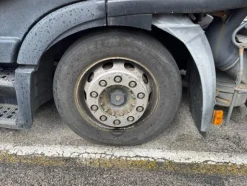 14#8302 Trattore stradale Iveco Magirus