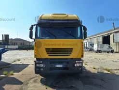 2#9649 Trattore stradale Iveco Magirus