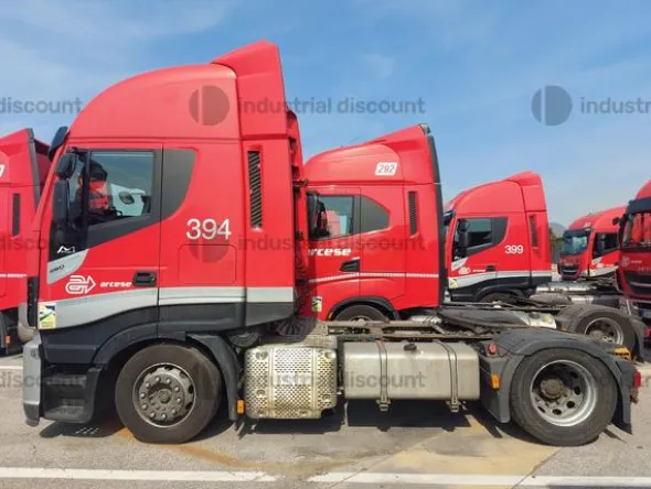 5#8572 Trattore stradale Iveco Stralis 460