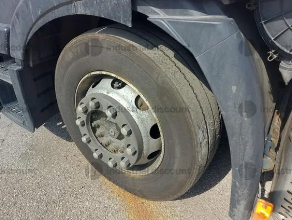 5#8572 Trattore stradale Iveco Stralis 460