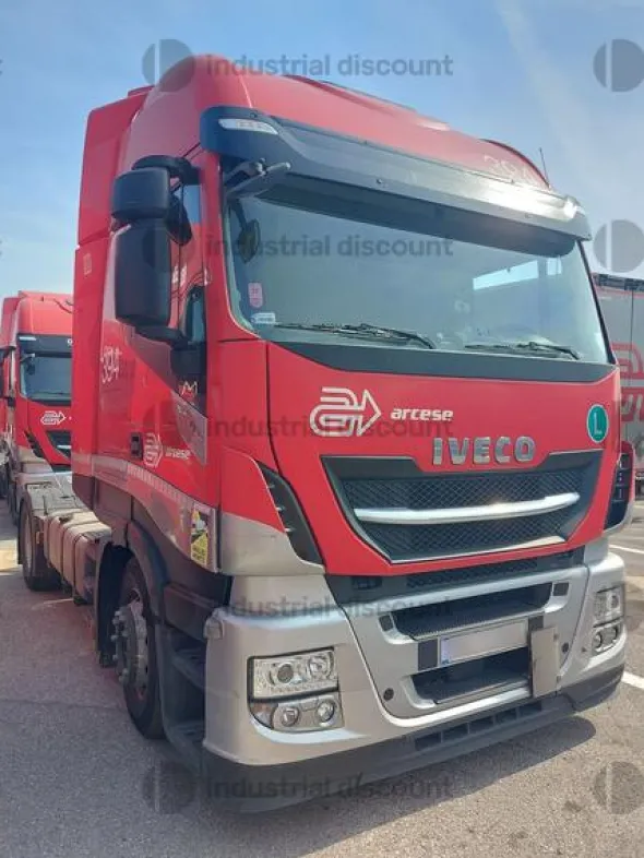 5#8572 Trattore stradale Iveco Stralis 460