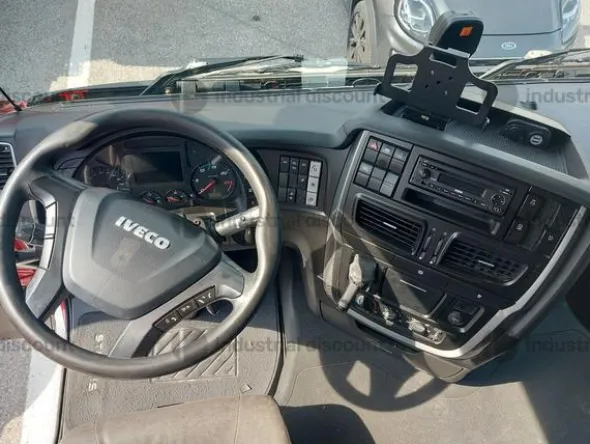 4#8572 Trattore stradale Iveco Stralis 460